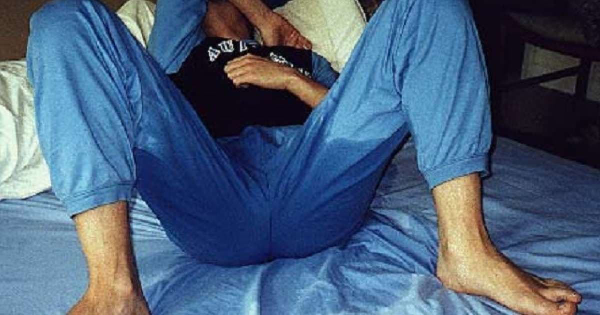 Adults Wetting the Bed: Causes, Symptoms, and Solutions